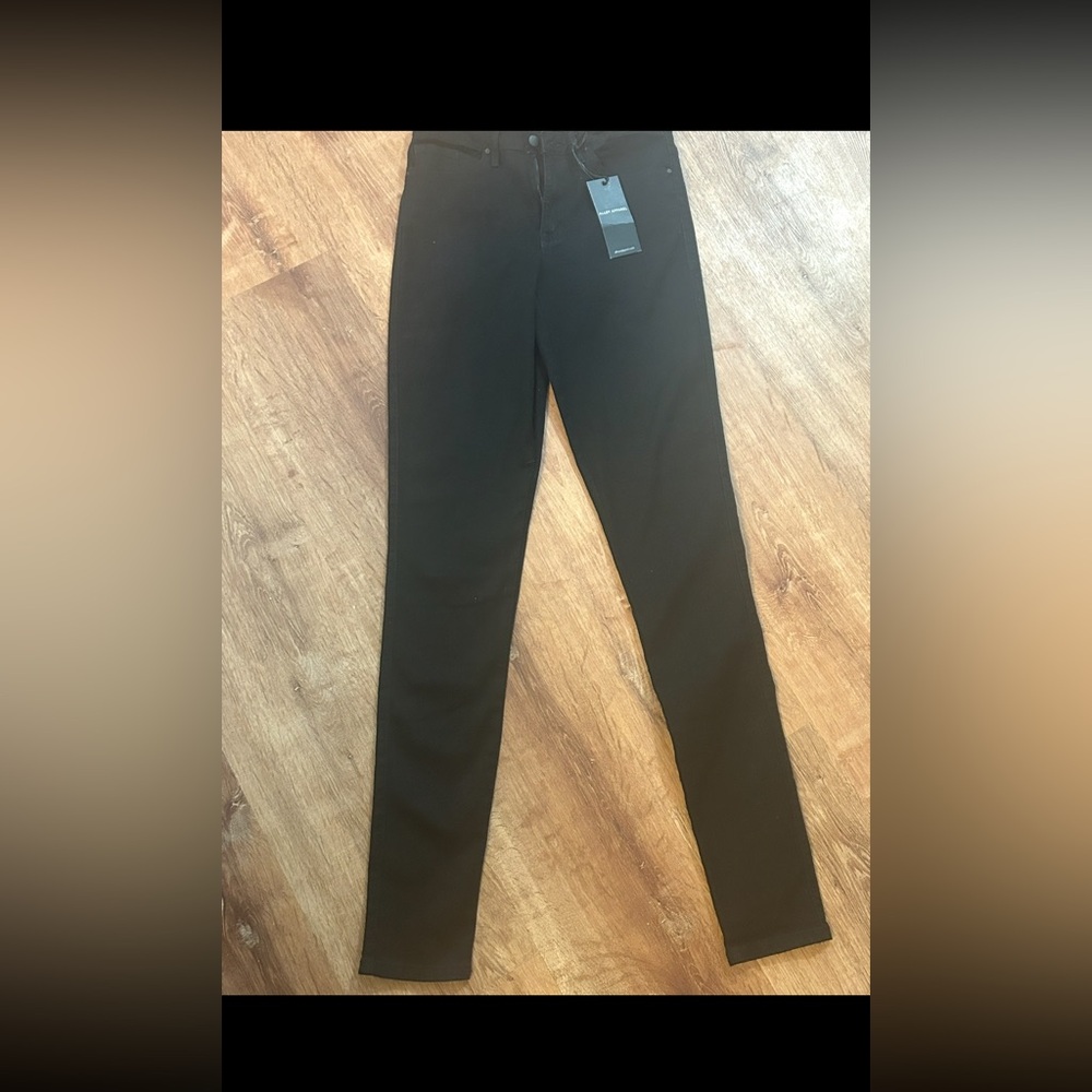 Attention tall woman ..these are black jeans inseam 37 forall tall women..size12